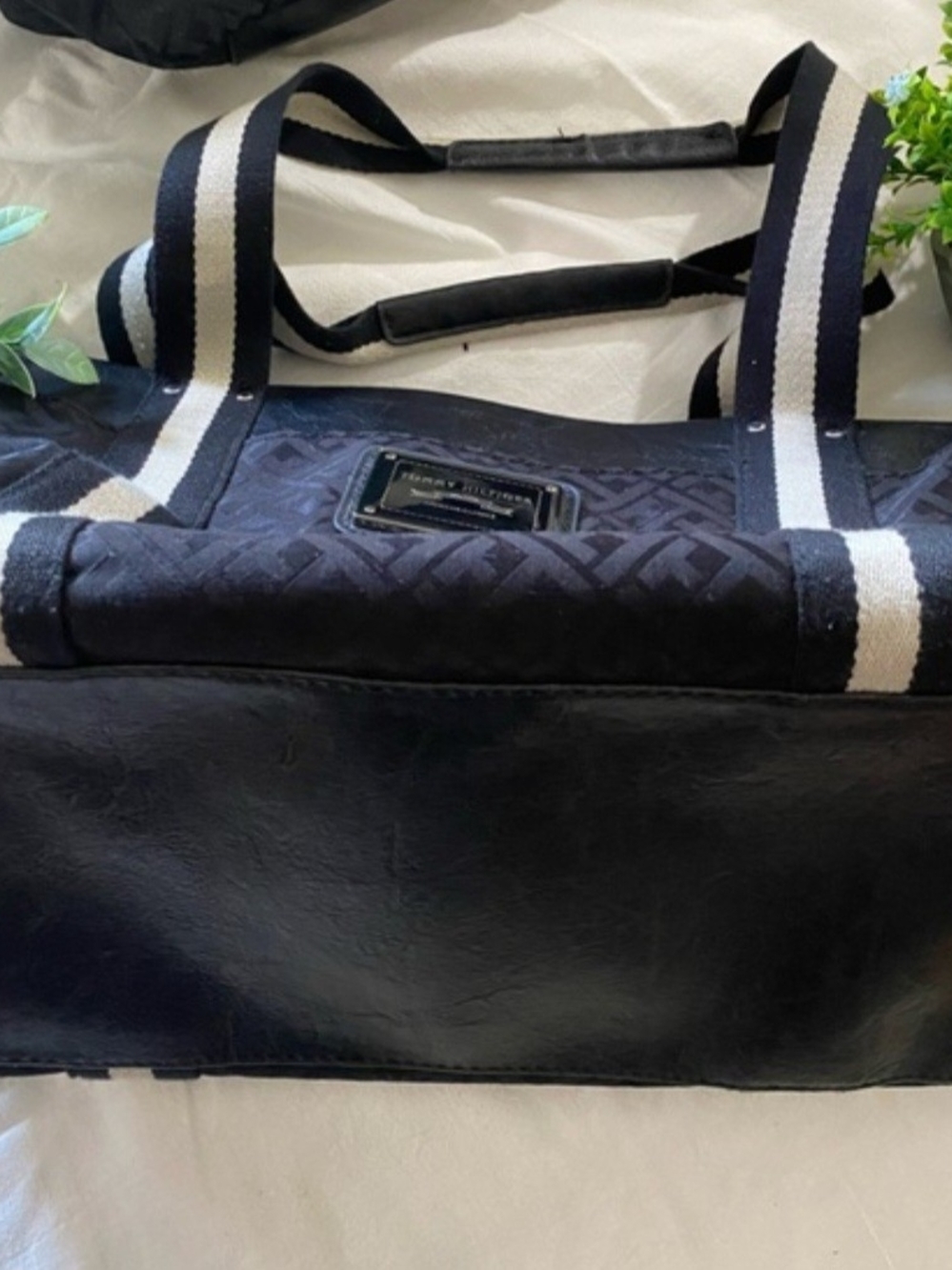 Tommy Hilfiger Black Tote with White Stripe Detail YOUR GETTING BOTH BAGS - Picture 10 of 10